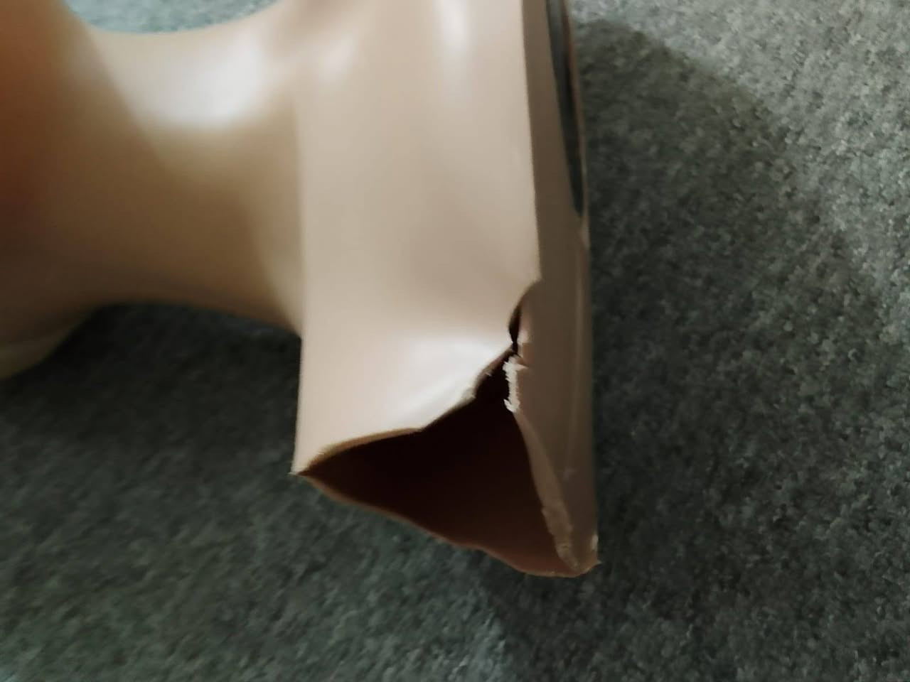 شلعه5 قطع  رؤس ملكان + ستاند  تستخدم لعرض الشعر الباروكات ولقبعات والنظارات  وغيرها مم الاكسسوارات  سعر 20 مع توصيل


**إذا كنت صاحب هذا الإعلان وتريد حذفه لأي سبب، رجاءا أرسل رسالة إلى الدعم الفني**