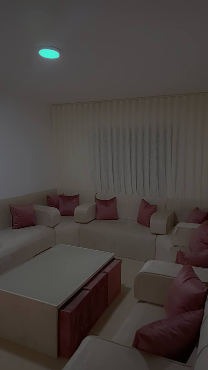 فراش عربي جديد
عفش عريس 
خمس فرشات
زاويتين
14 المخده 
طاوله كبيره +6 طاولات صغار 
مع السجاده ‏
‪0798596484‬‏


**إذا كنت صاحب هذا الإعلان وتريد حذفه لأي سبب، رجاءا أرسل رسالة إلى الدعم الفني**