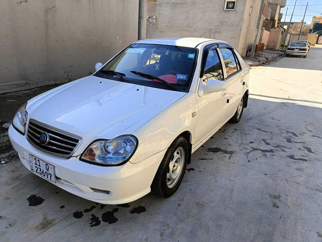 السلام عليكم سي كي للبيع رقم بغداد دولي صاحبه بل موصل  محرك كورلا مصبوغه حزام تبريد ثلج مكينة وكير فول استيرن ينرادلو تعمير سيارة جديدة احلى من الصورة مكان السيارة الموصل للاسفتسار الاتصال على رقم ***********
