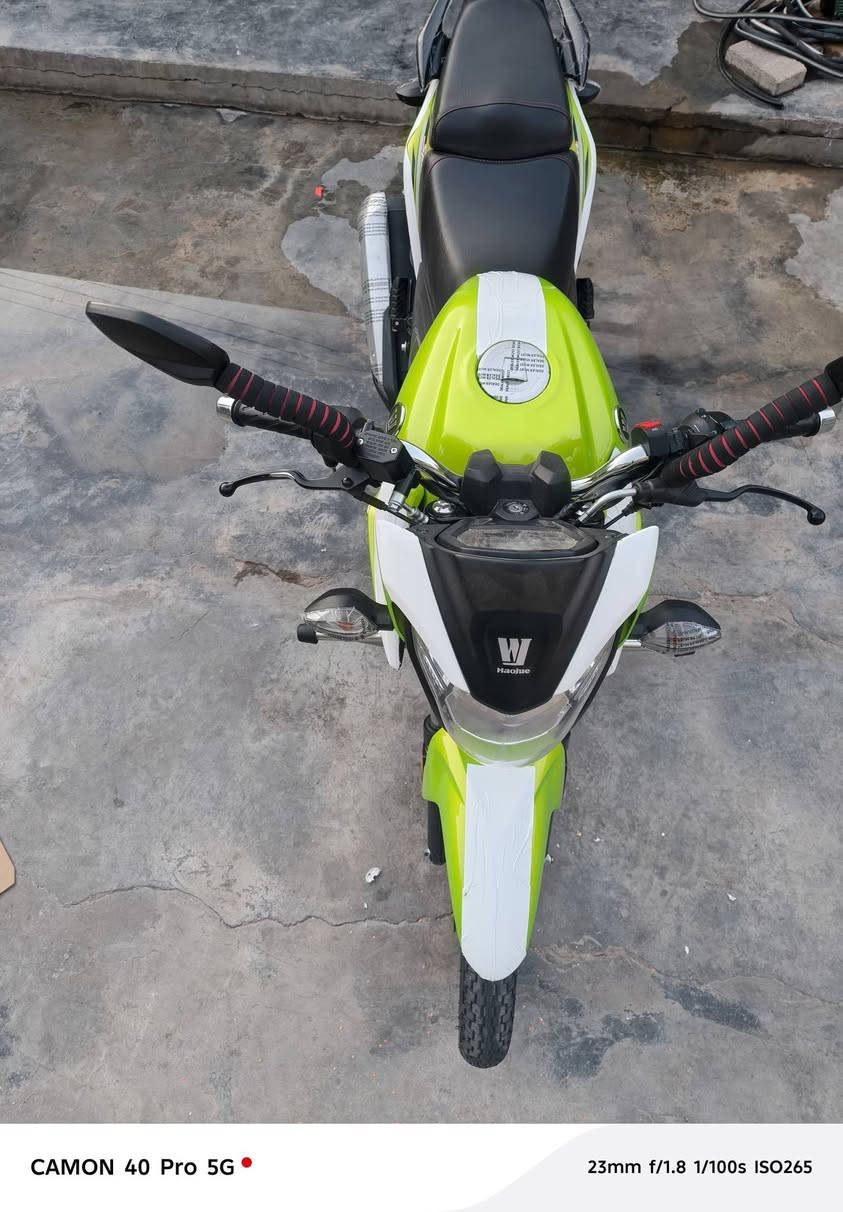 سلام عليكم هاوجي البيع موديل 2023مكمرك وكامل ورقم القرص بس سجل صالي ربع أشهر من شاده ومتوازي عله بيعتك سعر 16 مكان رمادي ***********
