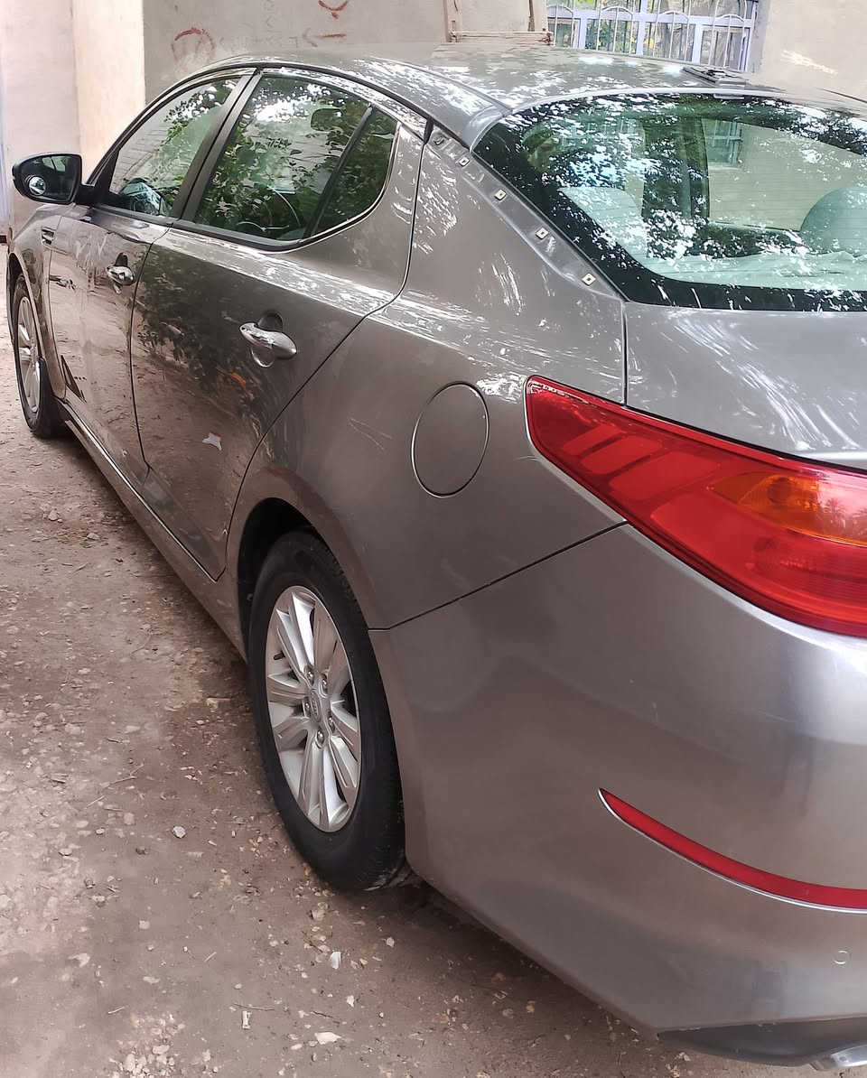 سلام عليكم
اوبتيما 14
امريكي بيه 3 قطع بيه صبغ بدون دواخل 
 سنويه جديده رقم انكليزي  
هزه جديده 
سياره مابيه نقص خير من الله 
سعر117
اتصال***********
