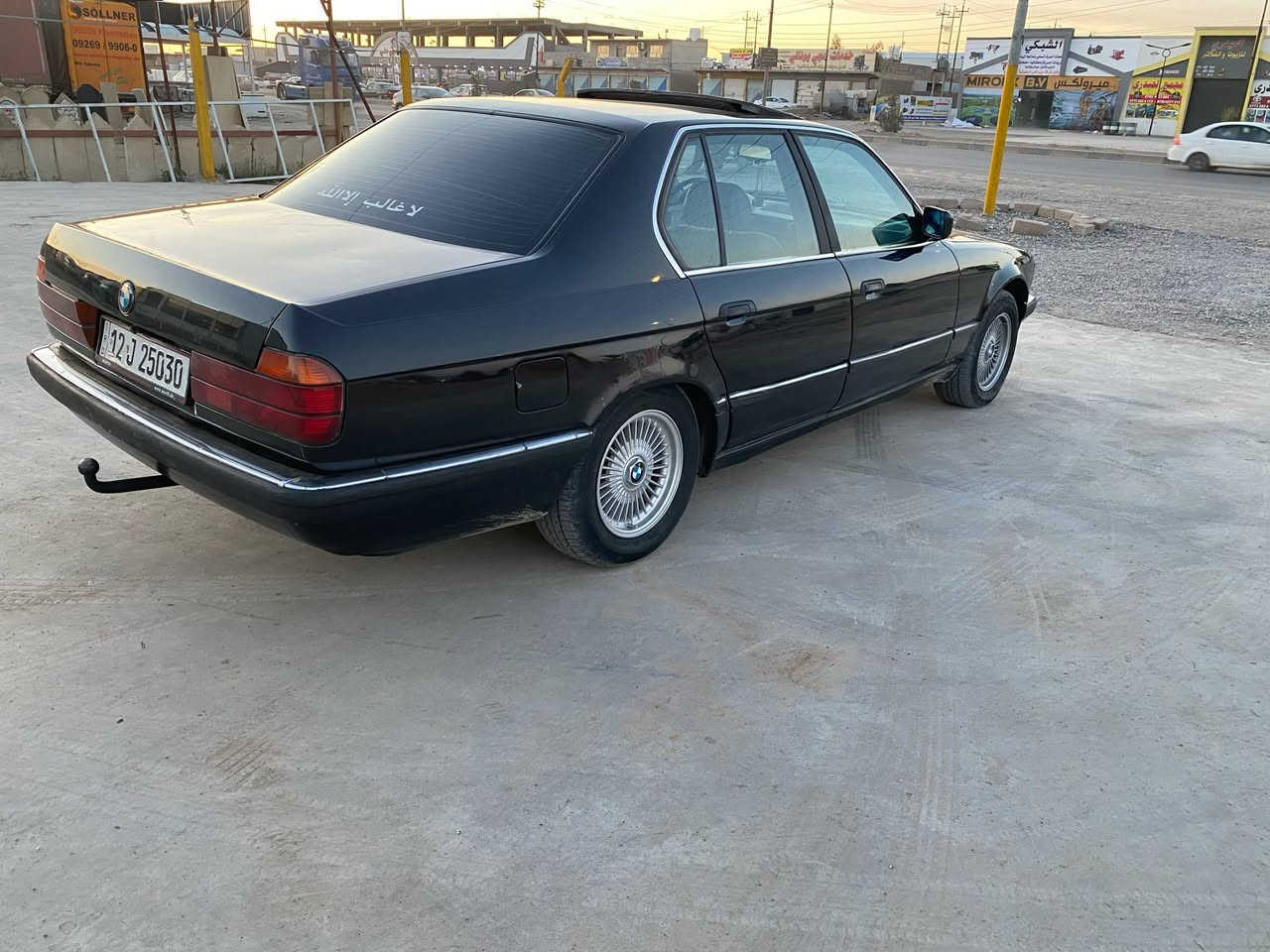 للبيع ✨BMW 730 V8 ✨لون اسود كحلي
فول اوتو مديل94✅ 
 بخ جماليه مصبوغه اول صبغه✅
تبريد تدفئه قطعتين شرط ✅
بجم عريض ✅
دبل جكمجه✅
كشنات كهرب جلد تدفئه امامي خلفي ✅
خزن ميموري للكشنات ✅
محرك 8 شرط كير شرط✅
حماوه ثابته اقل من النص ✅
طخم كامل جديد✅
طخم تايرات جديد✅
✅ABSشغال
سنتر لوك ✅ 
كابون بانزين ✅
رقم انكليزي ✅
سلايت 3 وضعيات ✅
4جامات كهرباء✅
لايتات بلادي شركه✅
بدون خياس✅
صاج بلادي مو لزك ✅
مكفوله  والكص✅
✨فول السياره✨

سعر السيارة 70 ورقة

***********

***********
