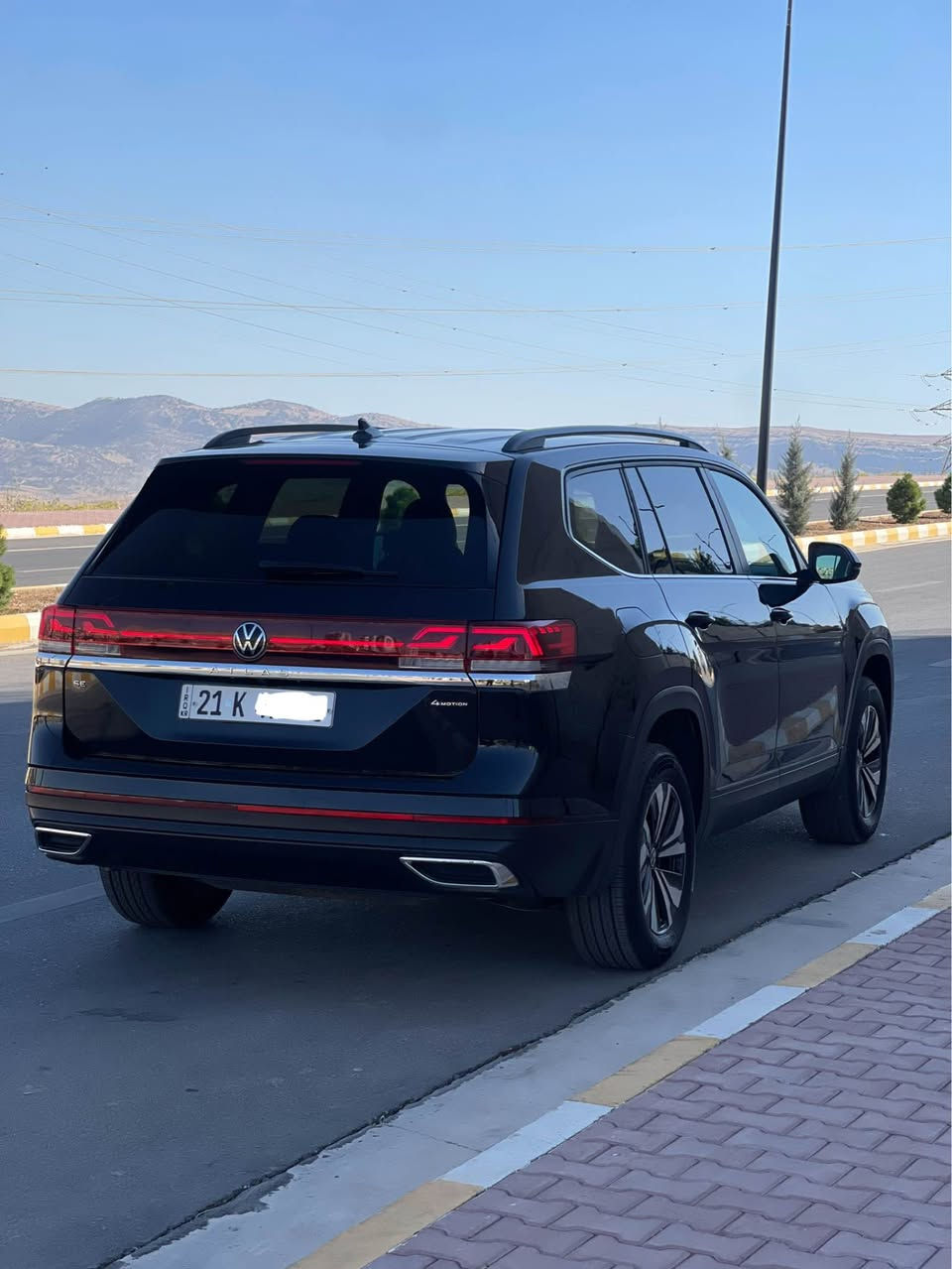 Volkswagen atlas 2024 SE 
4motion
نمونەیە لە جوانی و پاک و خاوێنی 
شاشە گەورە
شحن وایەرلێس
ناوی هەموی لەمسە
گێچ ئەلیکترۆنی
برێك بەسمە
تەنها بۆنیدی بۆیاخە بێ ناوگرتن بێ ئەیرباگ تەقین
لایتەکانیش بیلادین
٣ ڕیز کوشنە 
سوکان هیتەرە 
کوشن سارد و گەرمە
تەبرید مەرکەزیە 
IQ light واتا لایتەکانی ناوچەی کوێرەو لەگەڵ سوکان ئەسوڕێ 
فۆڕمەیشنە 
خەتی جادەیە 
تەحدید سورعەیە 
ڕادارەی پشت و پاشی هەیە…هتد) 

زۆر مواسەفاتی دیکە
ناونیشان سلێمانی 

***********
Volkswagen Atlas Se 2024
4 motion

بونيد صبخ فقط بدون دواخل بدون ايرباك
لايتات بيلادي 

بدون دواخل

المواصفات  :

4mation دبل اکسل

بصمة تشغيل

بصمة أبواب
شحن وايرلس 
شاشة كبير
رادار أمامي (تحديد مسار)
لايتات نضام iq متحرك مع ستيرن
رادار جانبي (نقاط عمياء)

رادار خلفي (تحذير من الاصطدام)

سستم سماعات FENDER

تحكم وضعيات القيادة Drive Modes 

تبريد مركزي لمس

كشنات جلد+تدفئة

هاند بريك بصمة

Android Auto 

Apple Car Play 

مانع انزلاق+ABS

شاشة كبيرة لمس

حساسات خلفية+ كاميرا 

كشنات تدفية وتبريد

تحكمات استيرن

اوتو ستارت Auto start 

اوتو ستوب Auto Stop 

وبقية المواصفات المعروفة

‎العنوان سليماني

للاتصال استفسار واتس اب

*********** السليمانية, العراق
