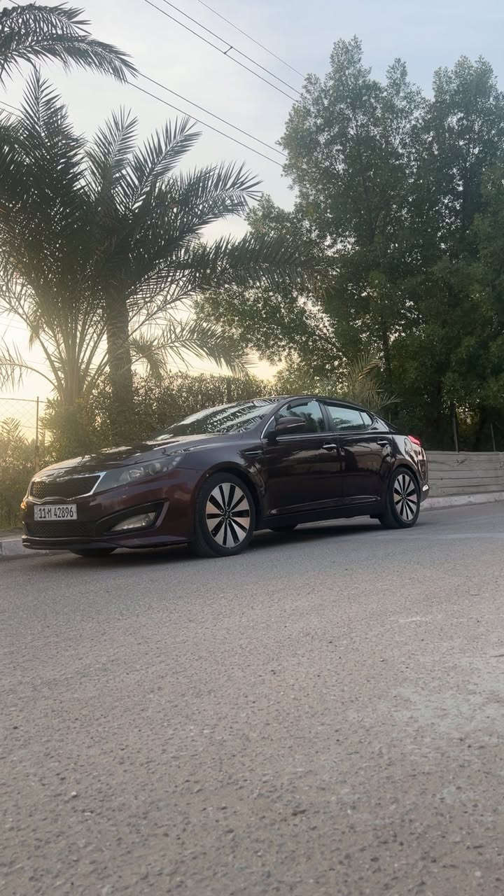 السلام عليكم من رخصت الادمن
كيا أوبتما امريكي ١٣ حدثها جاملغ الخلفي  وجاملغ الامامي مبدل صور سونر موجود
ماشيه ١٣٠
سياره كلش نضيفه 
تخم تاير
كير و مكينه اكفلهن بلعقد 
تبريد ثلج
باتري جديد
صدر خلفي امامي  جديد
شاشه كامره 
بغدادبسمي سعر ١١٠
مكان سياره بغداد دوره حي صحه
***********
