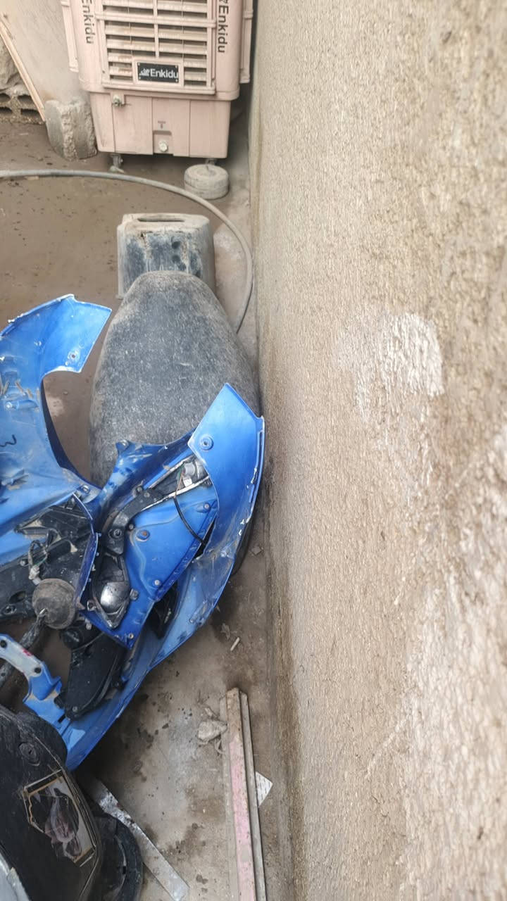 السلام عليكم درجه سكنز مكينه ماكس كوم حديد شتغلت مره وطفت بعد  ماعرف ضفيره جديده خلصت فلوس ماكدر اصلحه السعر 75قفل ***********
