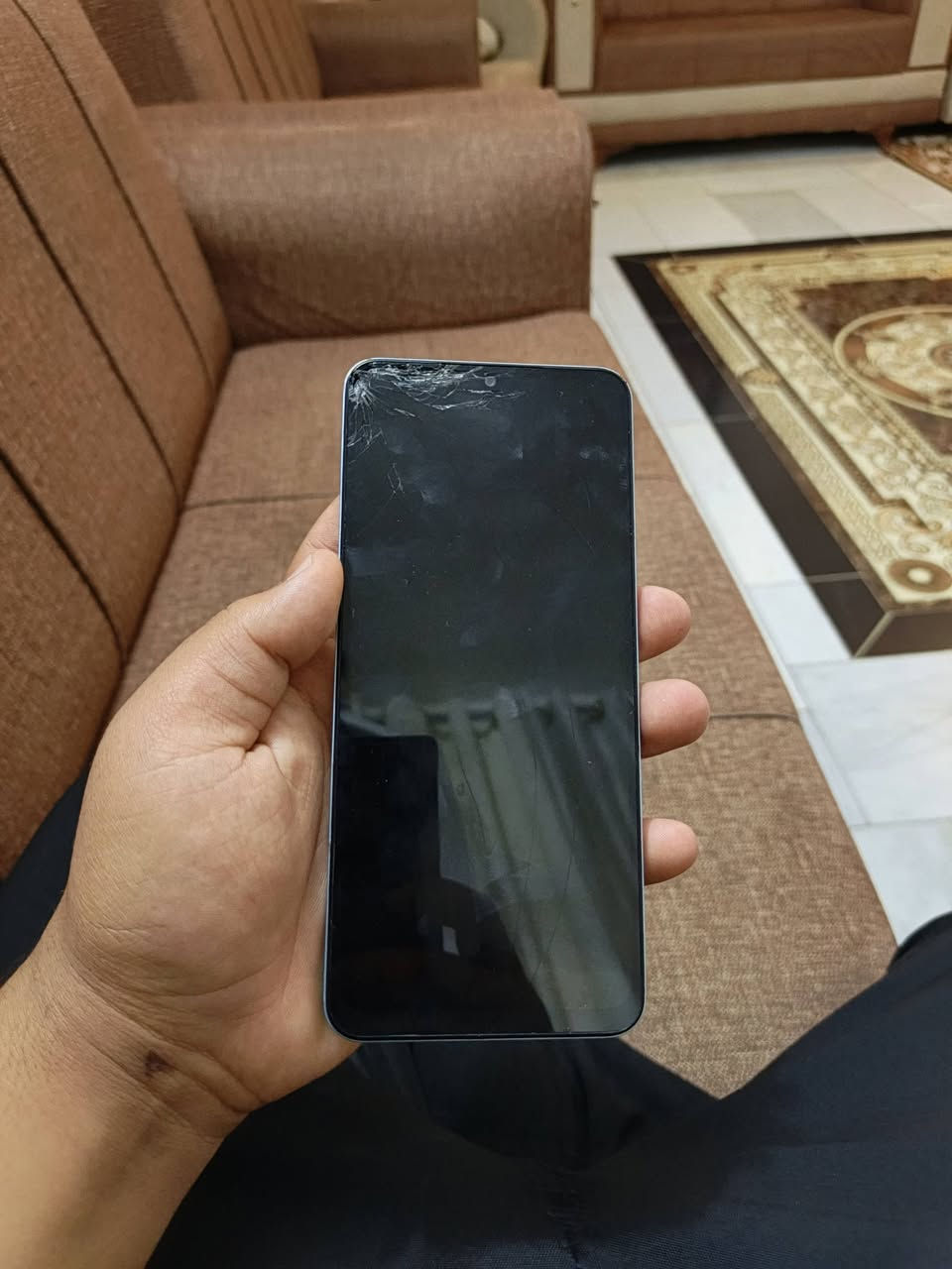 السلام عليكم موبايل البيع شاشه بي سواد ذكرته 128 سعر خاص مكاني شطره هذا رقمي ***********بي واتساب
