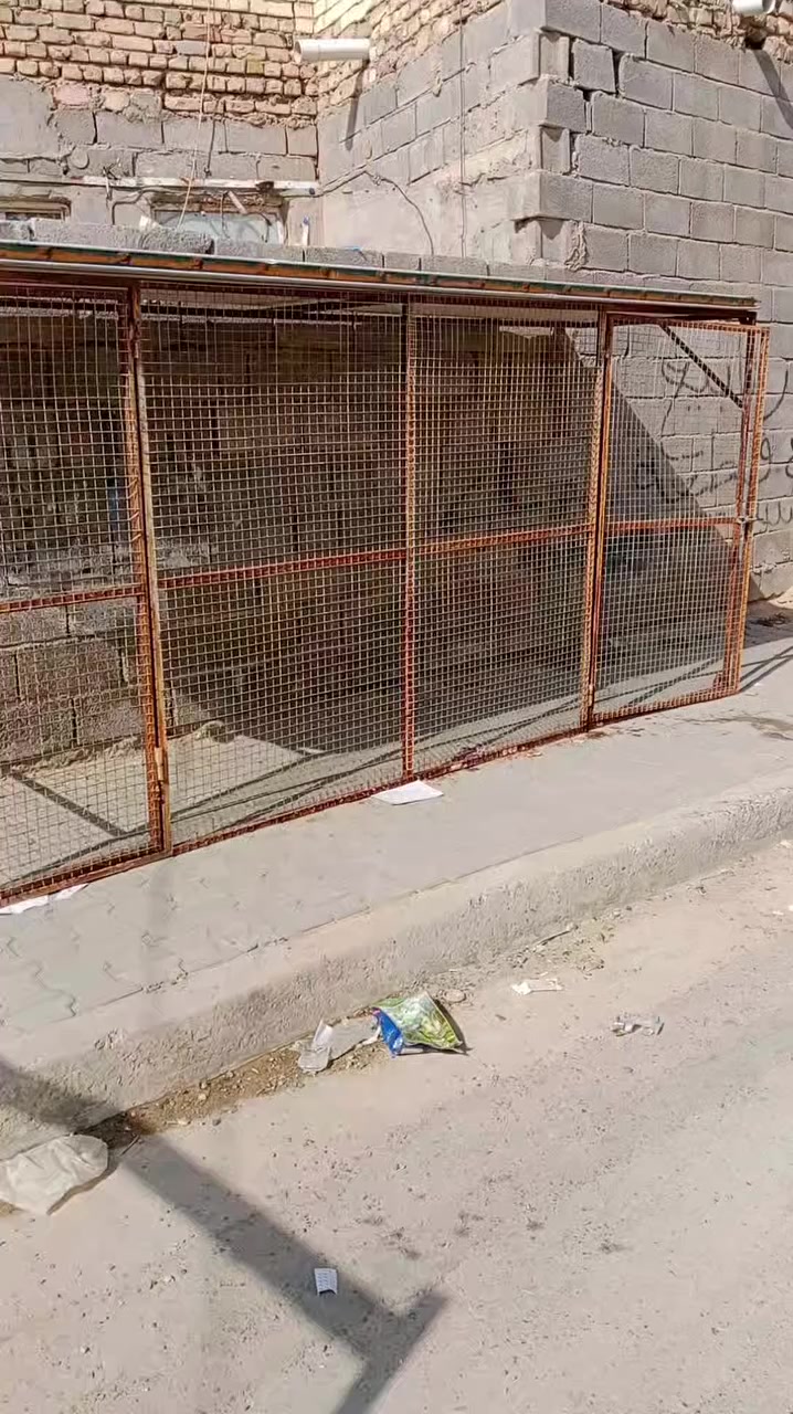 محميه للبيع 4 والعرض متر السعر 150 بيها مجال ***********
