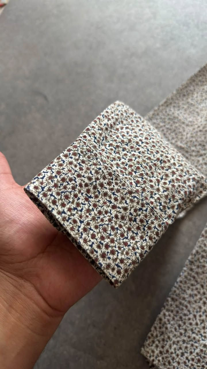 قميص : ZARA MAN  قياس : S 
اصلي 
قطن 100%


**إذا كنت صاحب هذا الإعلان وتريد حذفه لأي سبب، رجاءا أرسل رسالة إلى الدعم الفني**
