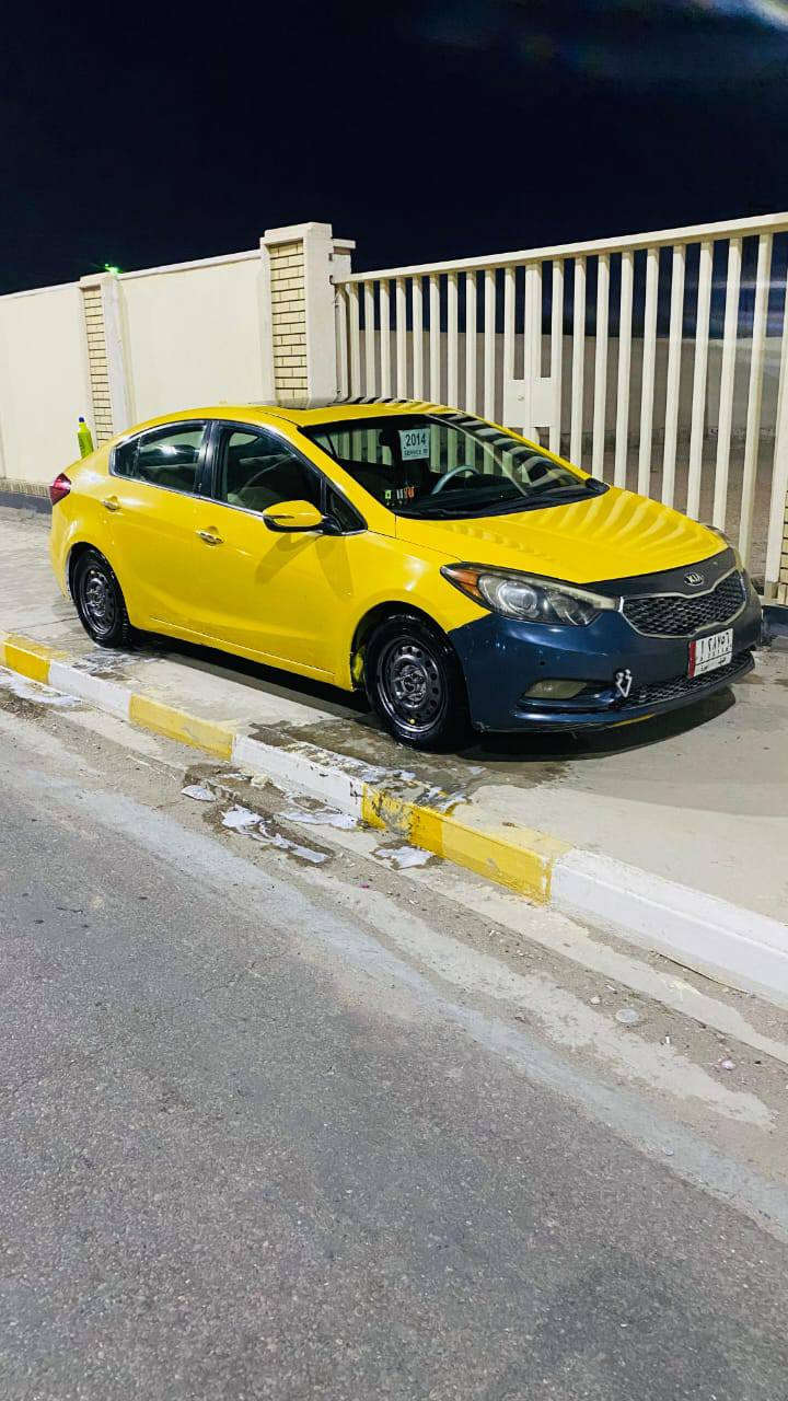 السياره 2014 امريكي  مكينته 200  جي دي اي ضربته صايره بل خشم جاملغ خلفي خفيفه كلش يعني كفاله سياره 
تحويل ثاني مصفره هيئه غرامات ضربه بصيطه كلش ال مكينه مالته طلع بيه صوت بس حداديه غرفه كله جاهزه سياره مواصفات فول عده بصمه سعره 85 وبيه مجال قليل 
***********
مكان الناصريه مركز
