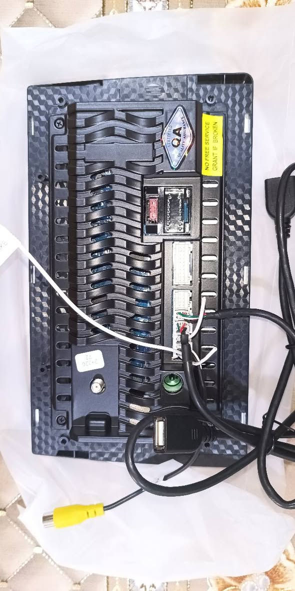 للبيع
شاشة سيارة جديدة غير مستعملة طول ٩ إنج وعرض ٥ إنج
بضاعة امزون
 السعر ٥٠ ألف بدون سعر التوصيل
واتساب ***********
توصيل موجود
