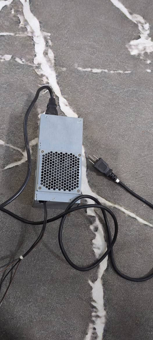 سلام عليكم غراظ غير مستخدمه باله مال امزون شلعه كلهن 20 الف مكاني بغداد العبيدي ***********
