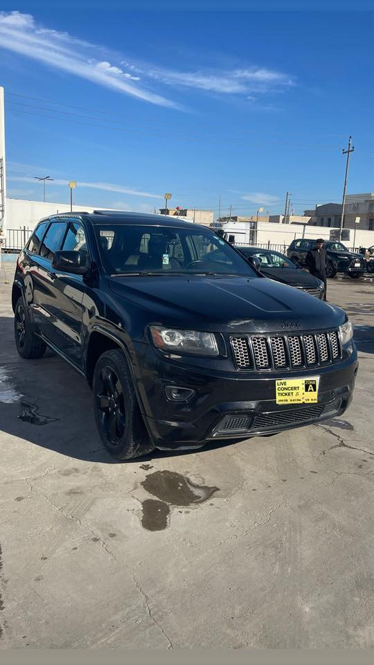 جيب گراند شيروكي (ادوات )موديل 2015 السياره جديده كلش جاهزة من حداديه گير محرك تبريد كلة كفاله وكفاله من الضربه والصبغ ماعدا مكان الكصة رقم اربيل طبق الاصل بيهة كلش مامبين فول مواصفات ١/١ كير طياره مكينة 6 سلندر 3600 وبالحقيقة احلى من الصور مكاني البصرة السعر (٩٠) الشراي يتصل ***********
