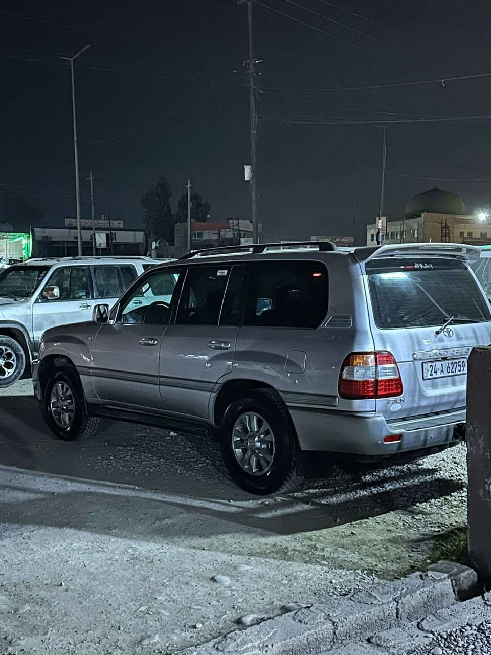 لندكروز موديل ٢٠٠١ سياره قطره صبغ ما بيها سياره شرط فقط شبر بارد سياره مكينه جديد كلها شرط منضومه غاز كامل سياره طخم و دجديد سياره سنويه ٢٠٢٩ كلها جديد سعرها ١٦٠ مراوس بيع حسب قناعه ***********
