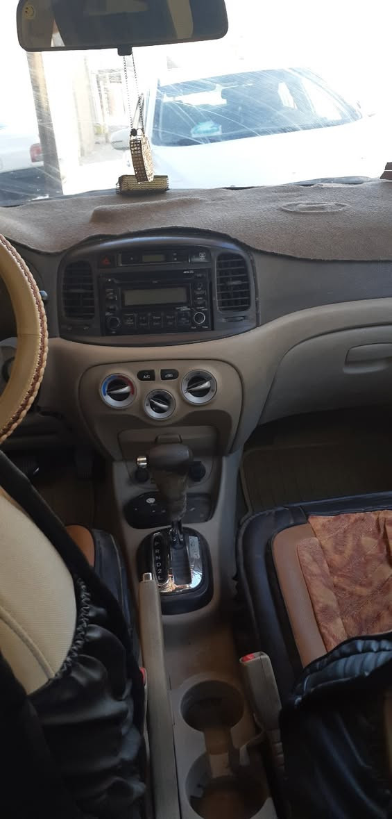 السلام عليكم
أكسنت 2011

نجف سنوية لل29

مبدل غطاء الصندوق ورشات صبغ بلجاملغات الخلفية اثر ضربة

وبيها ضربة بلجاملغ الامامي للسائق واضح بلصور

العنوان حي العسكري شارع ابو غنيمة

السعر 75 وبيها مجال قليل

هاتف

***********
