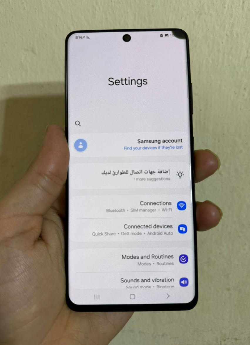 سامسونج s21 الترا  ذاكره 128 جهاز نضيف كله شغال فقط بي نقطه سوده فوك مامئثره سعر 225 الف مكاني بغداد  بيع او مراواس *********** ماعندي توصيل!
