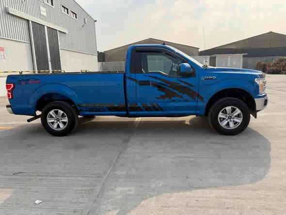 فورد f150  موديل 2020تك قماره لون مميز رقم اربيل باسمي تحويل ثاني يوم ماشيه 79الف كيلو مو ميل جاملغ امامي يمنه صبغ فقط بدون داخل بدون ايرباك بيها بارد بالباب الامامي اليمنه صدر امامي خلفي جديد دسكات امامي خلفي جديد تخم تاير برجستون ادامه كامله بلكات نوزلات فيتبم اصلي وكاله دبه كامله تجي محرك 3.3تنفس طبيعي يعني بانزين عادي محسن تمشي رقم الشاصي بالمنشور السياره في بغداد شارع فلسطين الاتصال ب*********** السعر 160وبي مجال بغداد
