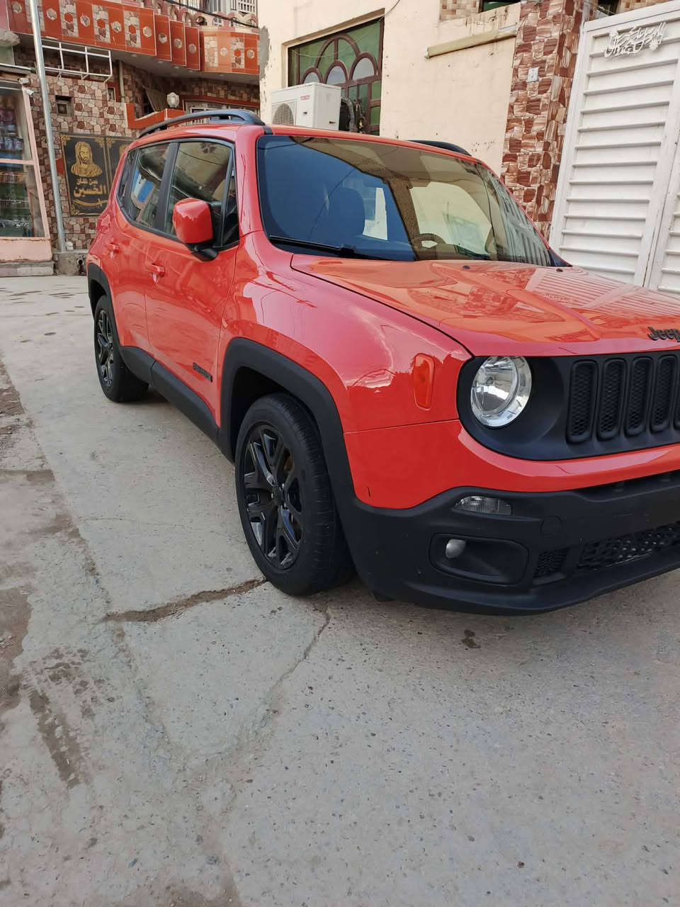 سلام عليكم للبيع جيب رينكد لون طماطي فاتح محرم اربعه اسرندر حجم 20400 المرغوب ماشيه 70 الابواب الماميه بصمه والتشغيل بصمه تشغيل عن بعد هاند بريك اوتو بصمه تبريد ثلج كهربيات بشرط تايرات جدد الصدر كوله جديد كير محرك كبس ما مفتوحات السياره شرط طك فلين شويه بيها بجاملغ الخلفي ربعه والباقي مكفولة كفاله عامه حتى الدعاميات حتى من البارد والشخط دواخلها زيرو سبير ما نازل تحويل مباشر وعلى ايد دكتوره من الزيرو لحد الان كتلوكات الشركه بيها ريحت الشركه بيها السعر 118 وبيها مجال للشراي مكاني بابل ***********.  ***********
