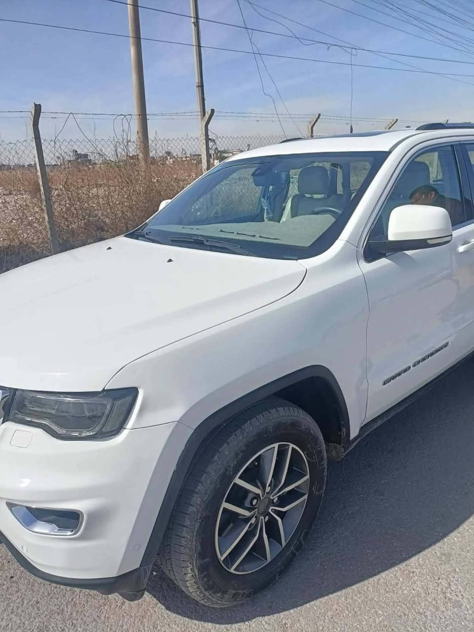 بيع مستعجل سعر مناسب جدا جيب لاريدو خليجي مكفولة كفالة عامة من كلشي 2019
سيارة جديدة تخم تاير جديد باتري صغير والكبير مبدل السيارة احلة من الصور دينار ماتصرف عليها مكان بغداد سعر مناسب جدا 235وبيهة مجال


**إذا كنت صاحب هذا الإعلان وتريد حذفه لأي سبب، رجاءا أرسل رسالة إلى الدعم الفني**