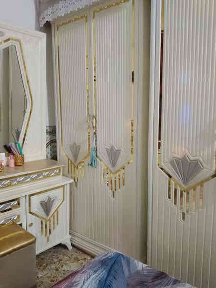 سلام عليكم غرفة النوم البيع المكان بغداد
الرقم ***********
