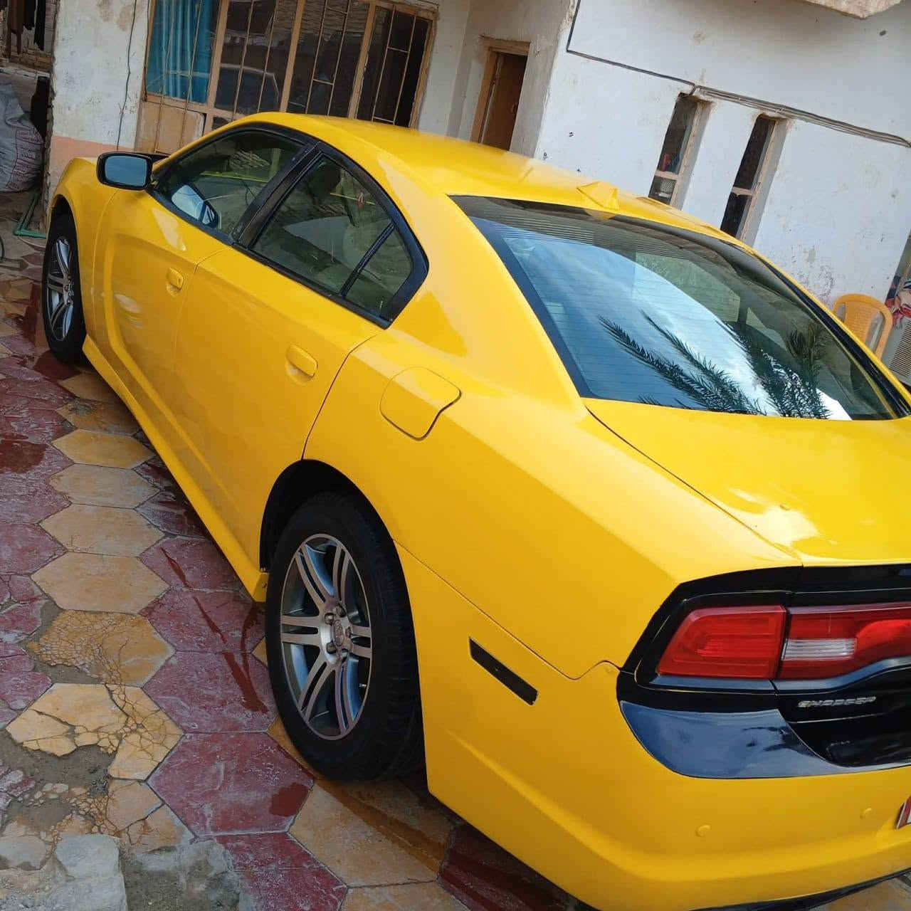 جارجر البيع او مراوس سياره أقل  سياره مكفوله من صوليات ومداور سنويه شرط ومداور بسمي صبغ جديد حداديه جديده باتري جديد منضومت تبريد جديده كهربايات شعال خط وبحث وارد مريكي حادث جاملغ خلفي محرك ٣٦٠٠ مكفول اتصل ***********@
