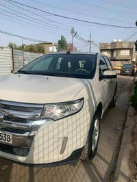 فورد ايدج رقم أربيل بأسمي السيارة نظيفة محرك 3500.. ماشيه 300 الف سنوي...