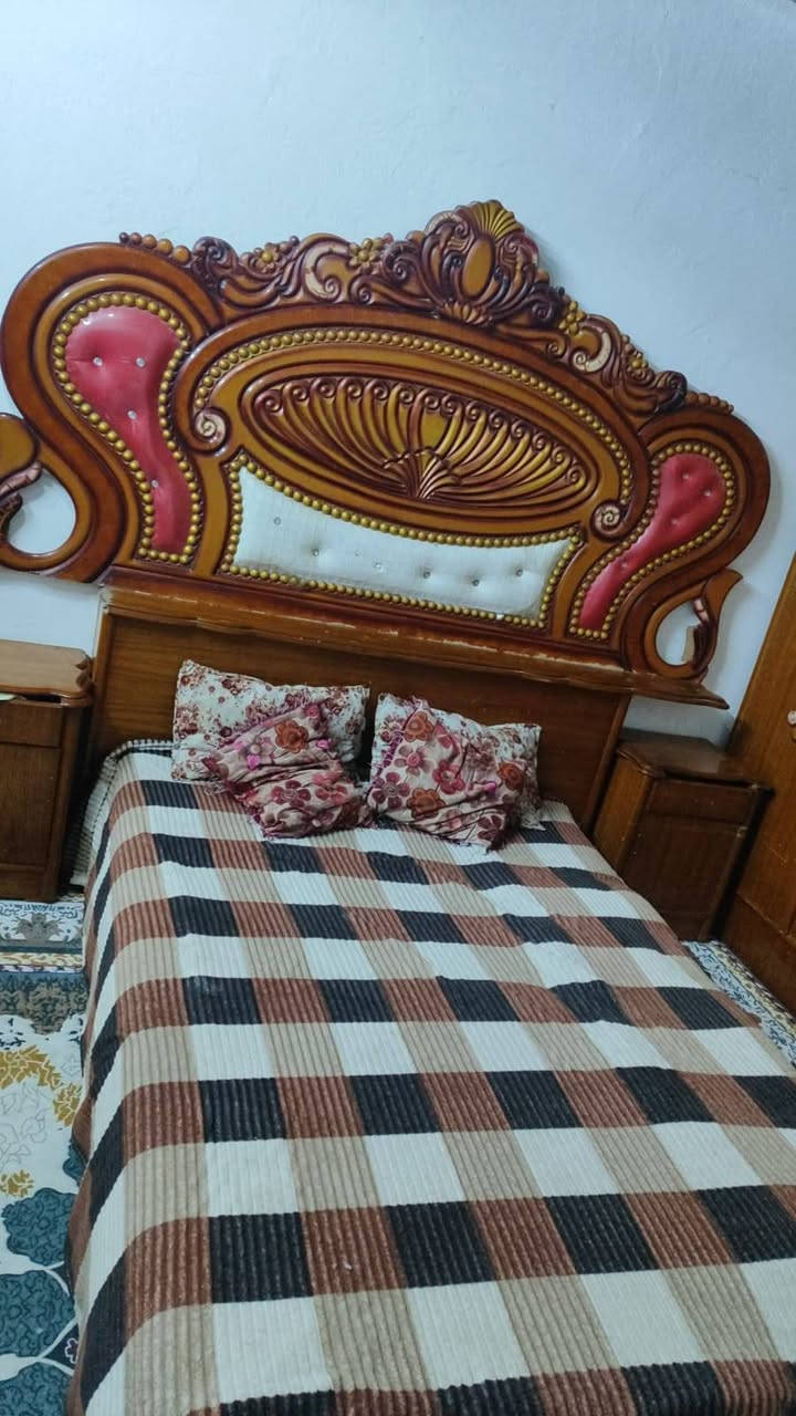 غرفه كاملة للبيع بغداد السعر 400 وبيها مجال
***********
