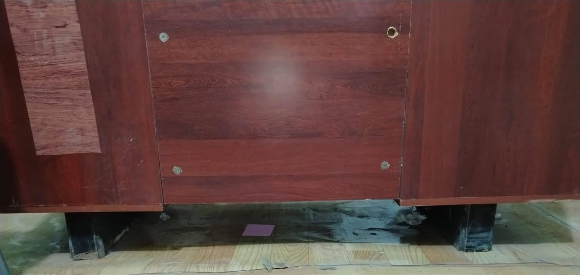 ميز مكتبي مستعمل للبيع / بغداد الحبيبية


**إذا كنت صاحب هذا الإعلان وتريد حذفه لأي سبب، رجاءا أرسل رسالة إلى الدعم الفني**