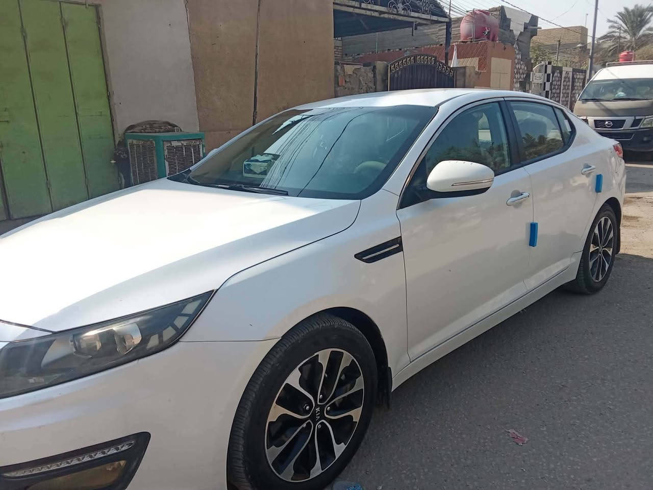 اوبتيما 14صدفي بصمه تحكم استيرن حساسات كاميرا خلفية بيها طخه بالباب مسويها عالبارد اريدها ب145 وبيها مجال***********
