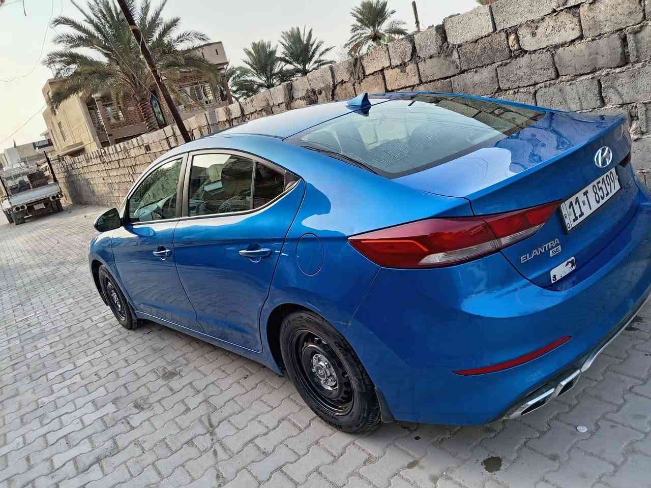 السلام عليكم الانترا ٢٠١٧ رقم بغداد  بأسمي سياره لاضربه قويه ولاشاصي بس شخط بل صفحه رقم تلفون 
***********
السعر ١٣٠ قفل
