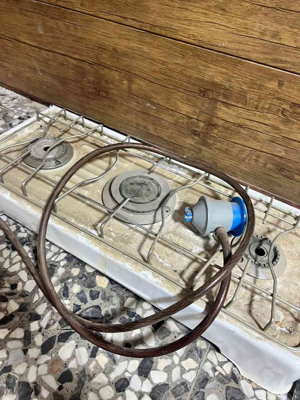 اغراض للبيع
سنگي + خلاط قياس متر 50 الف
طباخ منظدي + منضم 25 الف
ميز حديد قياس مترتين + غرانيت 100 الف
باب دفتري 60 الف
ساحبة طباخ 60 الف
***********
