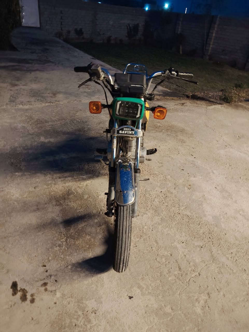 سلام عليكم دراجه سيفان دراجه خير من الله السعر 250 او بيه مجال  كلك كلك مكاني بابل محاويل قريت البعلوان هاذه رقمي ***********
