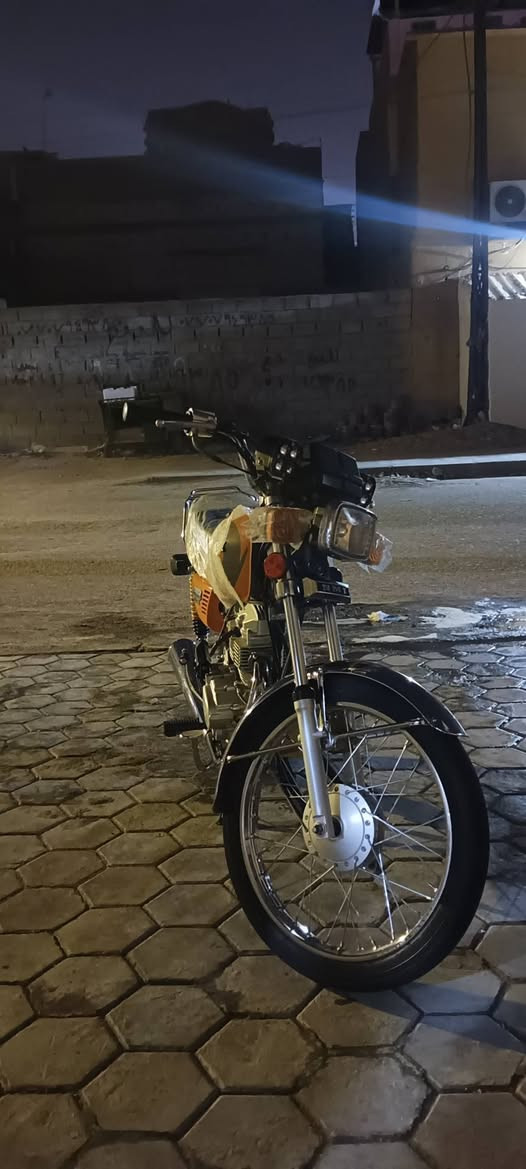 السلام عليكم نامه شلامجة بلاد موديل 23 رقم وسنوية انكليزي بصرة بسمي دراجة جديدة كلشي بيها بلاد دهن كله موتل ابدل الها ،البصرة الموفقية ، ب2250 قفل قفل ***********
