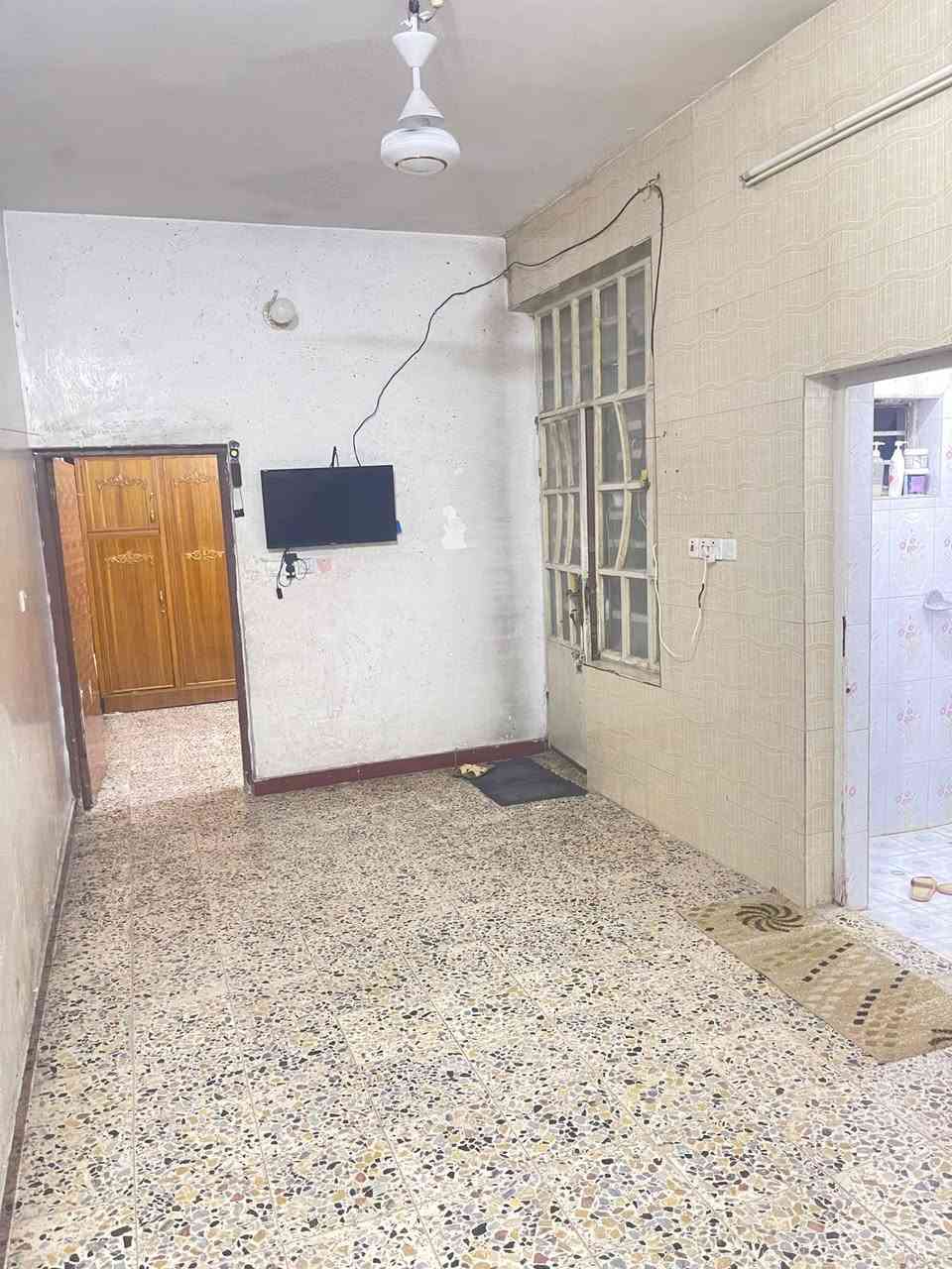 السلام عليكم دار للبيع 100 متر طابو صرف حي البتول شارع الخيرات الاستفسار خاص او تصال ***********
