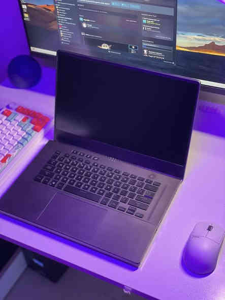 ASUS Rog Zephyrus 15” 👺
CPU: Ryzen 9 5900HS
RAM: 40gb 3200hz
Disk: 1T Nvme
GPU: RTX 3080 8gb Vram

وحش مضموم داخل حديد
 العاب كلها تشتغل اعلى اعدادات على 2K دقة 👾

بتصميم 3D ميوكف كدامها برنامج 🌋 

للبيع - بدون كارتون - مع شاحنة - شخوط بسيطة مبينه بالصور - استعمال سنه فقط

*سبب البيع :-
عندي حاسبتين غيرها وصارلها اشهر بدون استعمال 🤣

‎📍بغداد
📞 ***********

السعر :-
‎1,250,000 دينار 💸
