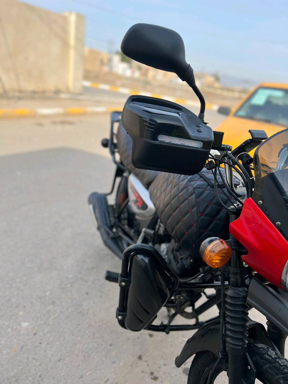 سلام عليكم دراجه بوكسر نضيفه المشكله الوحيده يرادلهة ترتيبات بصيطه مثل الباتري 