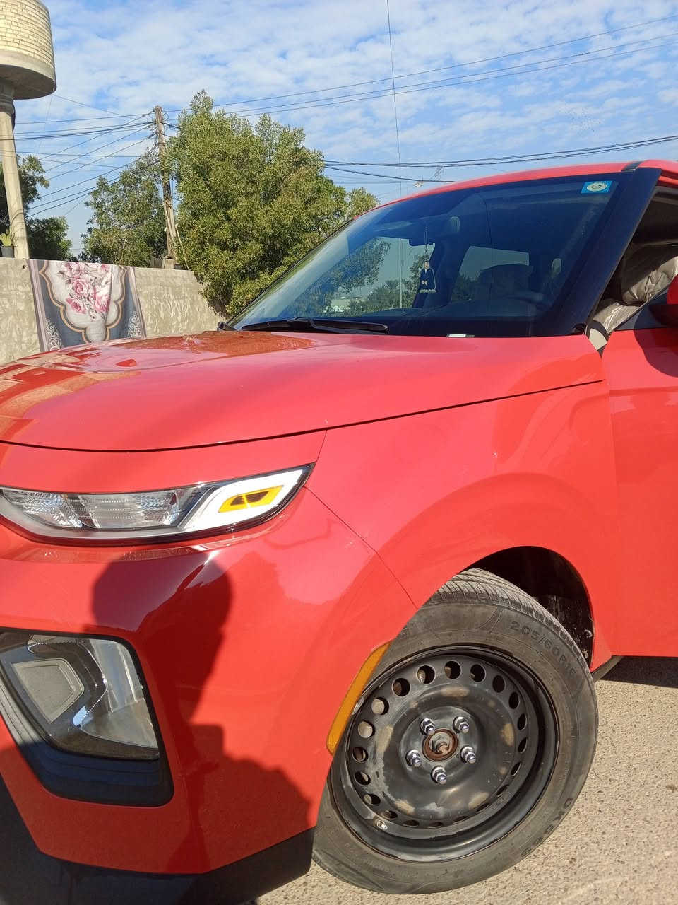 بيع مستعجل ❗
صول مديل 2021 وارد امريكي حادثها قبق چنطه فقط بدون اي اير باگ 💨 + بيها طخه داخل العراق بل چاملغ الخلفي 
مواصفات ♨️
🔶 ماشيه 30 الف اخت الزيرو 
🔶 داخل لونين بيجي + اسود 
🔶 السياره مواصفات حلوه 
🔶 غرفتها جديده و نضيفه 
🔶 السياره جديده برغي ما مفتوح بيها على وضع الشركه 
🔶 لونها مميز احمر
🔸السعر 143 💵 ويها مجال
🔸سنويتها صالحه للـ 2028 
للتواصل ***********
متوفر واتساب و رصيد .
