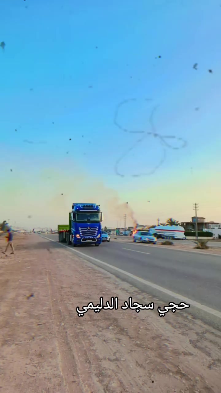 السلام عليكم سياره للبيع 2016 حجم 51 25 معهم الهاتف***********
