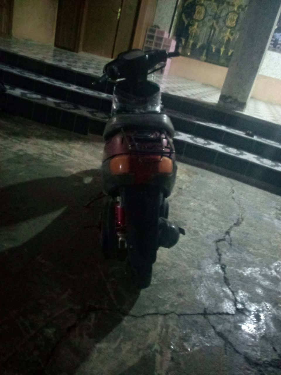 السلام عليكم دراجه للبيع شغاله نظيفه السعر180 المكان كربلاء الحسينيه  ***********
