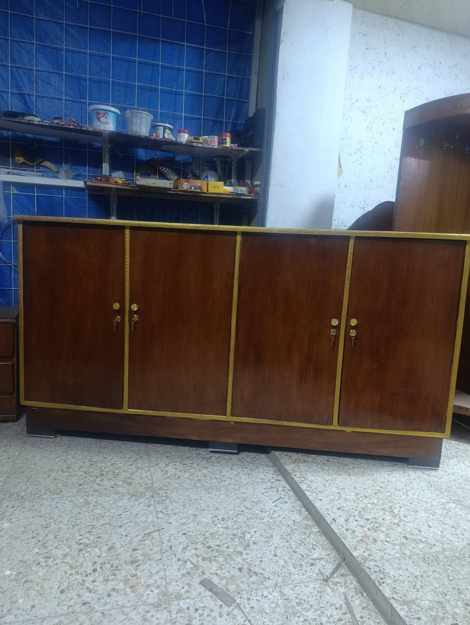 سلام عليكم 
أغراض للبيع واضحات بالصور
أسعار وتفاصيل عالخاص او عالواتساب 
***********
