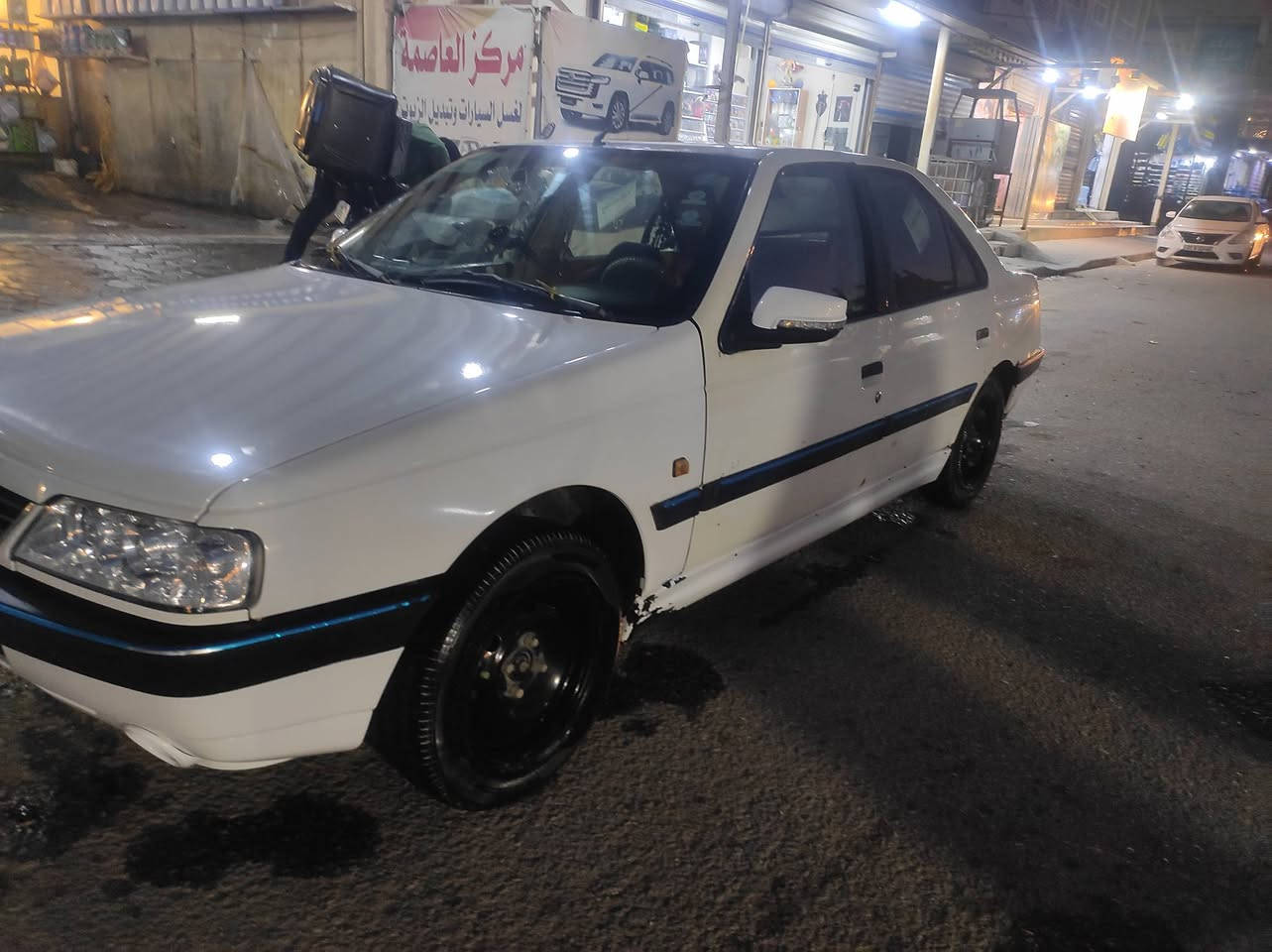 بيجو 405 2009
سيارة نضيفه كلشي ما عايزه
بيه ضربه بسيطه محدث بجم 17 للجمالية
كير و محرك كفالة 
السعر 41 بيه مجال بسيط
***********
