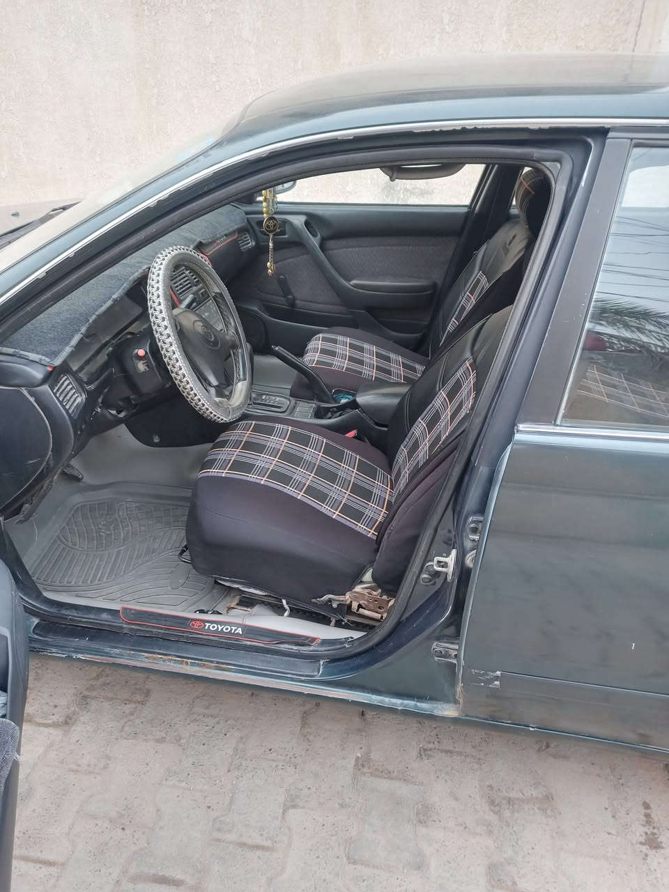 سلام عليكم كرونه موديل ٩٣بسمي السياره جاهزه فقط ظربه بتكمه تبريدمايشتغل القماره معجنه ابيع شرط المداور ٤٨ بيه مجال بصيط السياره أحله من الصوره مكاني نجف *********** خاص
