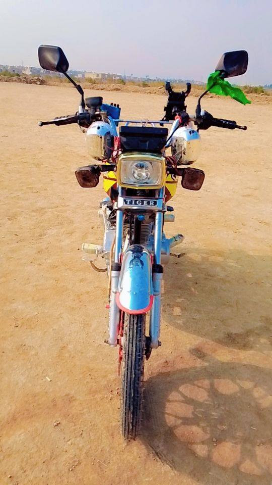 السلام عليكم للبيع موديل 24 السعر 850 في قضاء السدير ***********
