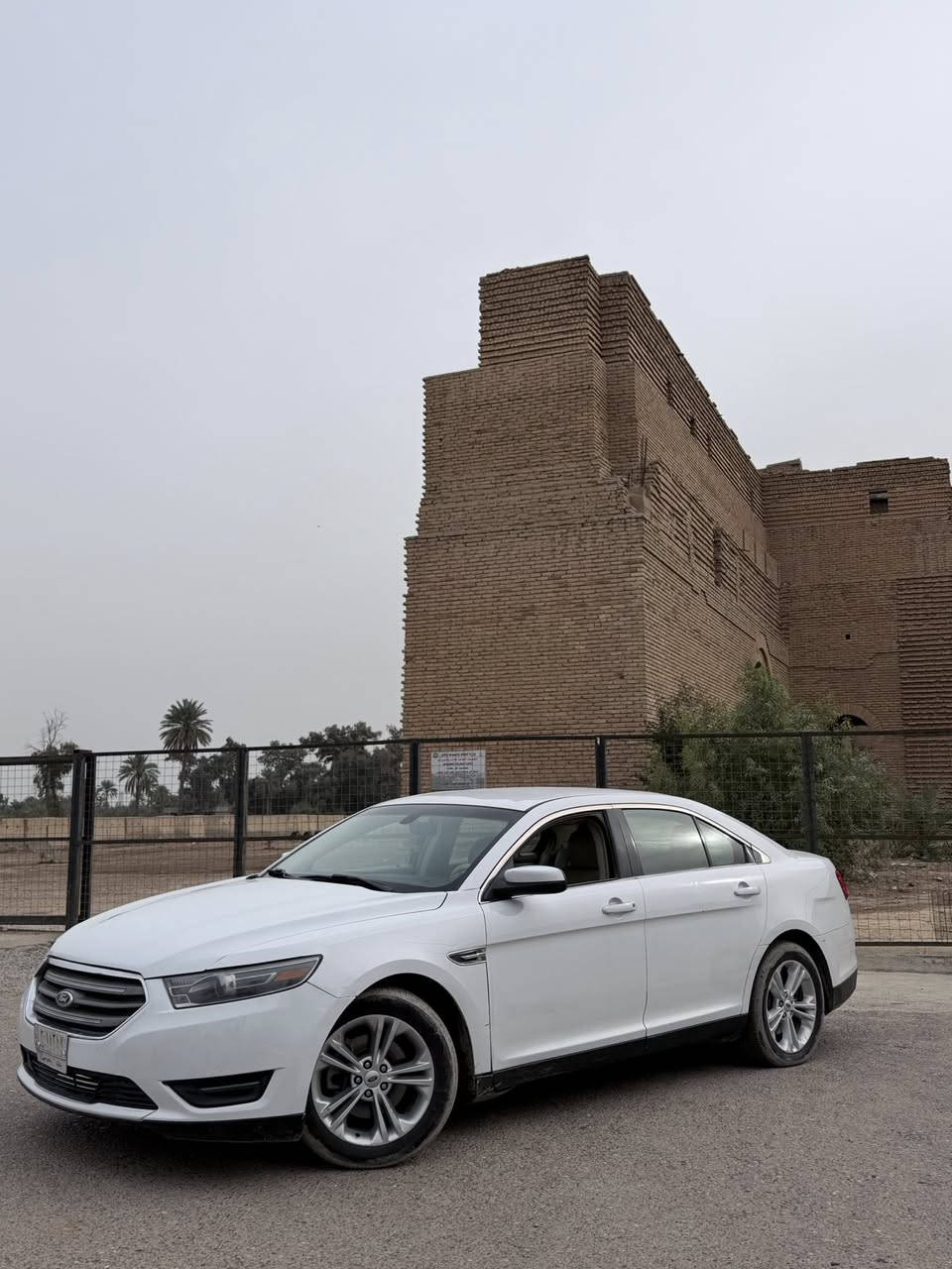 فـورد تورس 2014 sel 
وارد امريكي ، مكـينه 3,500 
ماشيه 144 الف
رقم بـغداد الماني 
سنويه لـ ٢٠٢٦
مكـينه ، كيـر مكـفولات
تبـريد ثلـج 
تشـغيل عن بعد
كشـنات كهرباء 
لايت زنون 
تحكـمات ستيرن جهـتين
داخل جـلد ، غـرفتها نظيفه لون بيجي
كـامره وشاشه ، تحكم تـبريد شاشه
حـساسات خلفي
منـافذ يو بي اس ، بلوتوث وغيره 
مثبت سرعه
تحكمات صوتيه 
كـود قفل البـاب 
السياره عليها ادامـه كامله متحـتاج برغي ، 
السياره صبغ فـقط بنيد 
سونارها موجود 
سعـرها 125 وبيها مجال بسيط

***********
