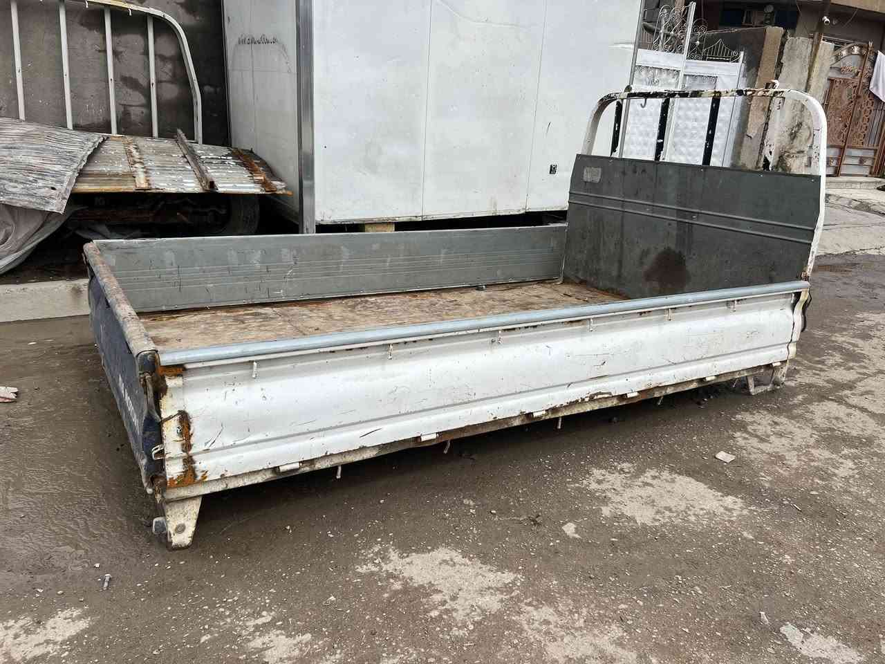 سلام عليكم بدي مال ام عيون للبيع السعر 4ورقات وبي مجال المكان بغداد ***********
