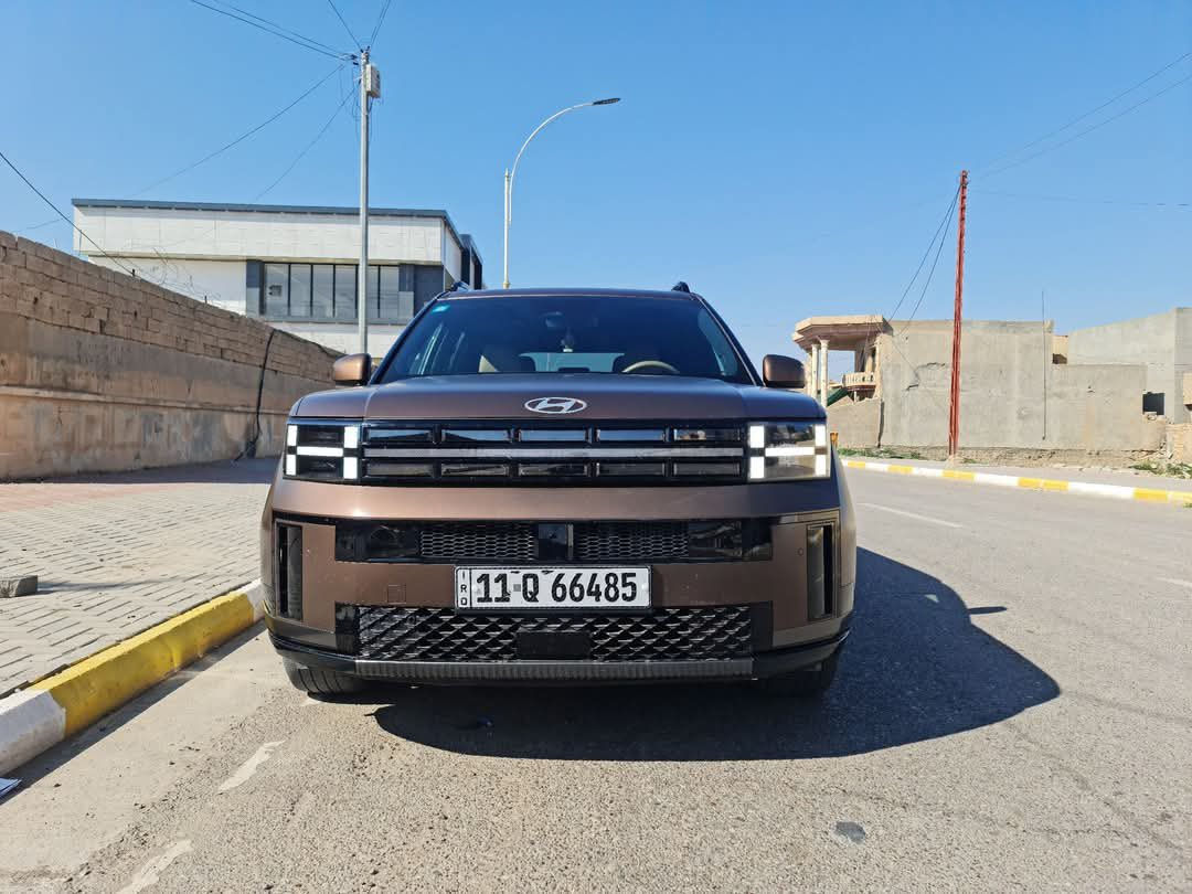 هيونداي سنتافي  2024
2024 Hyundai Santa Fe,HTRAC 
رقم بغداد بأسمي موديل 2024 بنزين لون مميز  ملكي  ماشية 18 الف كيلوا  فقط حجم المحرك ٢٥٠٠ سي سي تيربو تنسى الادوانص وتشتغل بانزين عادي وارد امريكي ضررها خشم الجاملغ الامامي بارد بدون صبغ والباب خلف السائق كارت 3 اصابع فقط 
مقاعد ٧نفرات 《《السعر 265 $ 》》وبي مجال بسيط للشراي 
رقم الهاتف  ‭٠٧٨٥ ٥٠٠ ٠٩١٠‬  المكان بابل 
المواصفات:-
١- مفتاح ذكي بصمة + التشغيل عن بعد .
٢- دفع رباعي TRACH
٣- كير بنظام الازار المنفصلة الاصدار الجديد ( بيانو) ٨سرع دبل كلج
٣- كير ماوس ثانوي لأوضاع القيادة / Drive Mode 
‏Comfort - Smart - Sport 
٤- كير تعليك مثل المارسدس 
٥- اوتو كار يعمل بلوتوث بدون كابل وتفتح خريطة اي منطقة بالعراق او العالم بشاشة السيارة
٦- هاند بريك بصمة 
‏٧ - Auto Hold  أوتو هولد
٨- خاصية ISOFIX   ايزو فكس قفل الاطفال
٩- نظام مانع الانزلاق
١٠ - نظام نزول المنحدرات.
١١ - نظام اطفاء المحرك (A) ذاتيا في الازدحامات لتوفير الوقود
١٢- شاشة كبيرة لمس تدعم Apple Car play و Android وبلوتوث مدمج والأوامر الصوتية
١٣- الداشبورد الكتروني لمس بانماط متغيرة حسب وضعية القيادة
١٤- الشاشة الوسطية حجم كبير ١٢ انج مع دعم الملاحة بالخرائط GPS وبوصلة للاتجاهات
١٥- شاحن هاتف wireless عدد٢
١٦-  مخارج شحن Tp_C عدد ٦وتشغيل الميديا
١٧- منافذ للطاقة كهرباء 12فولت ومنفذ 110 فولت
١٨-  مرايا نقطة عمياء 
١٩- خاصية الترحيب عند فتح السيارة
٢٠-  الصندوق كهربائي ذكي يفتح عند الاقتراب ويمكن قفل جميع ابواب السيارة عند غلق باب الخلفي للصندوق
٢١- حساسات ضغط الاطارات 
٢٢- حساسات أمامية / جانبية /خلفية
٢٣-  كامرة اضافية لتقنية منع الخروج عن المسار
٢٤- ميزة التوقف الذاتي للمركبة منعا للاصطدام عند القيادة او الرجوع
٢٥-  المركبة تعيد نفسها للمسار الصحيح عند عدم الانتباه
٢٦- لايت زينون رباعي العدسات بتقنية High Beam الانارة الذكية + LED  نهاري 
٢٧- بك لايت LED مميز مدعوم بتقنية ضد الضباب لاوضح رؤية للمركبة
٢٨- كاميرة   3D تفاعلية متعددة الاوضاع
٢٩- اضاءة داخلية LED تقنية Ambient Light متعددة الالوان 
٣٠- سستم صوت هارمن كاردن 10 سماعات محيطية مع دمام وتويترز 
٣١-  نظام القيادة الذاتي الذكي في الشوارع المخططة 
٣٢- مثبت السرعة Cruise وميزة التباعد عن المركبات
٣٣- خاصية المايك للسائق للتحدث مع الركاب في الخلف
٣٤- حساس حراري بسقف السيارة بتحذير صوتي في حال نسيان الاطفال في المركبة
٣٥- قفل الابواب والنوافذ / خاصية عدم العبث للاطفال
٣٦- القفل المركزي للابواب وعدم الفتح عند مرور مركبة بشكل قريب من السيارة 
٣٧- الداخل جلد بلون مميز عسلي (قرميدي)تطعيم الدواخل
٣٨- ستيرنغ من الجلد حياكة مع تحكمات وميزة تدفئة المقود
٣٩- شفتات رياضية بالمقود
٤٠-  التبريد والتدفئة تحكم شاشة وتحكم يدوي ايضا
٤١-  التبريد امامي خلفي مناخ منفصل
٤٢-بردات أبواب خلفية  وكذلك في الصندوق
٤٣- قبضات أبواب ألمنيوم مع خاصية الانارة ليلا
٤٤- حساس لمس ابواب لفتح وغلق باب السائق والراكب
٤٥- ماسحات امامية حساس / تشغيل تلقائي وسرعة حسب غزارة المطر
٤٦- ماسحة خلفية حساس /  تشغيل تلقائي عند المطر
٤٧- اريل نفكيتر مدمج بتقنية التقاط بث الراديو HD
٤٨- الصندوق كهربائي ذكي يفتح عند الاقتراب 
التواصل عبر الاتصال فقط
