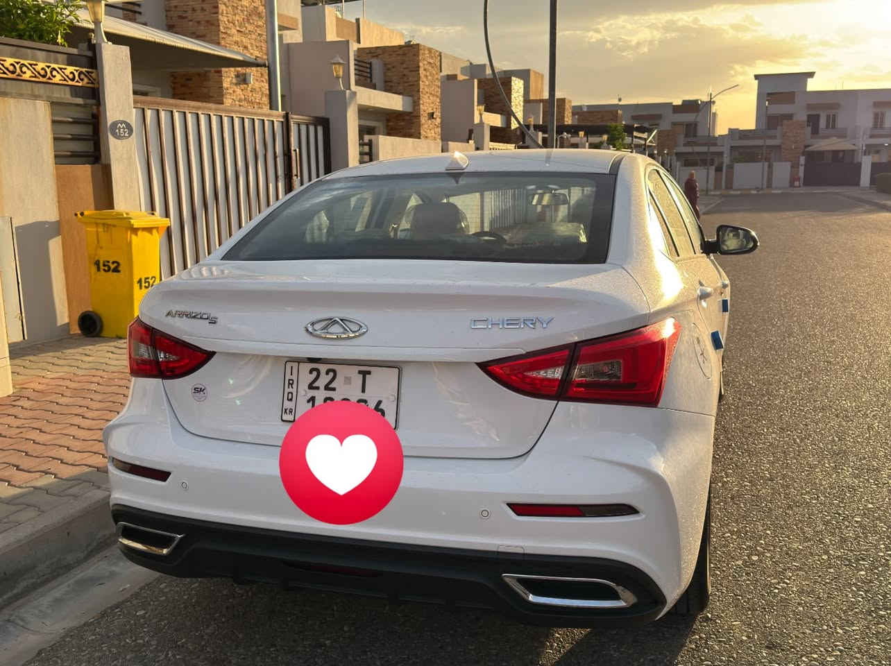 🔹 النوع: شيري اريزو 5
🔹 الموديل: 2024  
🔹 اللون: أبيض لؤلؤي  
🔹 الممشى: 18.000 كم فقط  
🔹 الحالة: ممتازه 

🔹 المواصفات:  
✔️ قير أوتوماتيك  
✔️ محرك اقتصادي  
✔️ تكييف بارد جداً  
✔️ شاشة + كاميرا خلفية  + حساسات خلفية
✔️ مري شفط كهربائية  
✔️ داخلية بحالة الوكالة
✔️  كشنـات جلد 
✔️بحالة ضمان شركة السراب ٦ سنوات 
✔️محرك 1500 سيسي تنفس طبيعي
✔️شاشة بلادي 

🔹 السيارة نظيفة جداً بدون أي حادث (شرط الفحص) 
🔹 دفتر بانزين بيـها 
💰 السعر: على الخاص  
📍 الموقع: [كركوك]  

📞 للتواصل: [*********** ]
