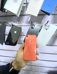 آيفون اكس آر بطاريه100 ذكره64 فقط سيم ما يشتغل سعر80 07782096833