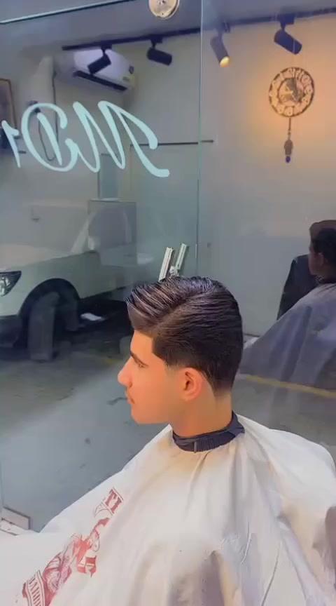 الحلاقه بعد مو بالصالون الحلاقه صارت خدمة توصلك لبيتك تكدر تحجز الوقت الي تريده متوفر في جميع ايام العيد للتواصل *********** 🛑
