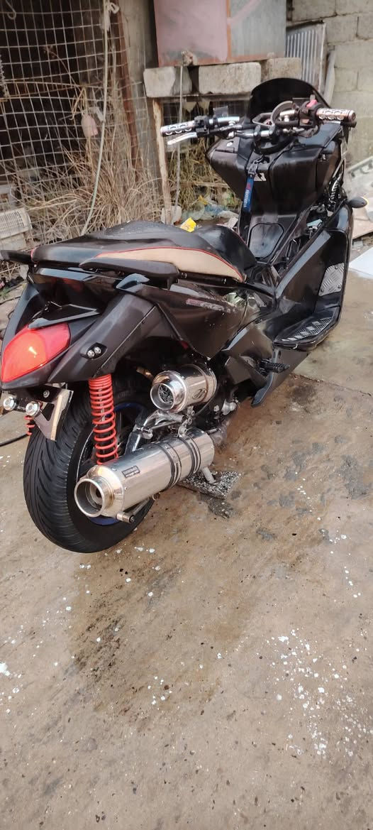 سلام عليكم دراجه فاز محرك مكفول من النضوح والتنقيص ونكره بكل وقت شته وصيف كهربائيات كلشي شغال بيها كير 8 نمر مواصفات S7 محرك اسود  ممشه دراجه 20 الف فقط حقيقي ماطلع بيها ابد ٢٤ ساعه بل بيت مجودرها وسعرها
نقص كفر واحد رقمي *********** تصل وتدلل سعر ب ١٠
