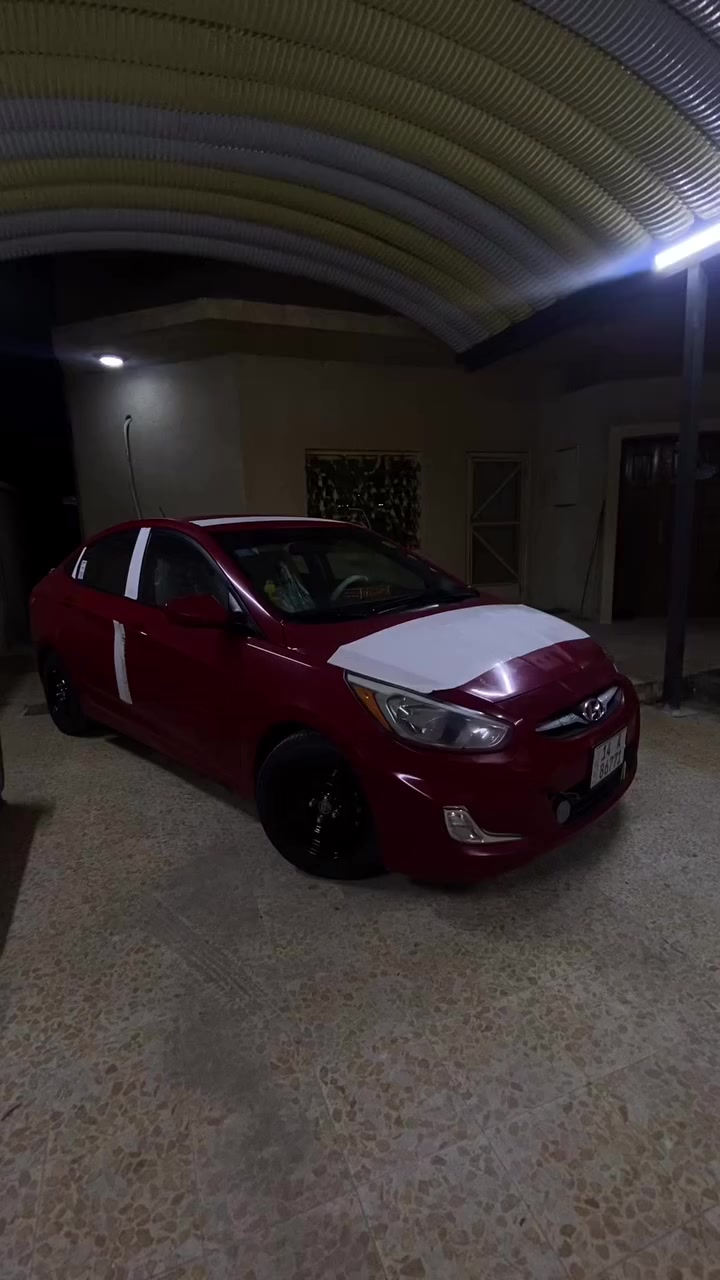 Hyundai Accent 2017
المحرك: 1.6 GDI 🔥
گير AT 6
(الحالة العامة للسيارة:)
نظيفة جداً+استخدام شخصي 
-بحالة الشركة مع وجود الكتالوگ الخاص بيها 
-تم عمل إدامة كاملة للمحرك والفيول بمب 
(المواصفات)
تبريد ثلج 100‎%‎ ❄️
نوافذ كهربائية شغالة 
نظام صوتي (راديو+AUX+USB)
نظام فرامل ABS 
حاملات اكواب امامية وخلفية 
(الضرر)
جاملغ وبنيد صبغ 
والدوسات ايضاً صبغ من غير ضرر 
السيارة ماشية 64000ml 
المكان البصرة الزبير
السعر 100$ وبيها مجال 
رقم الهاتف 
***********
***********

